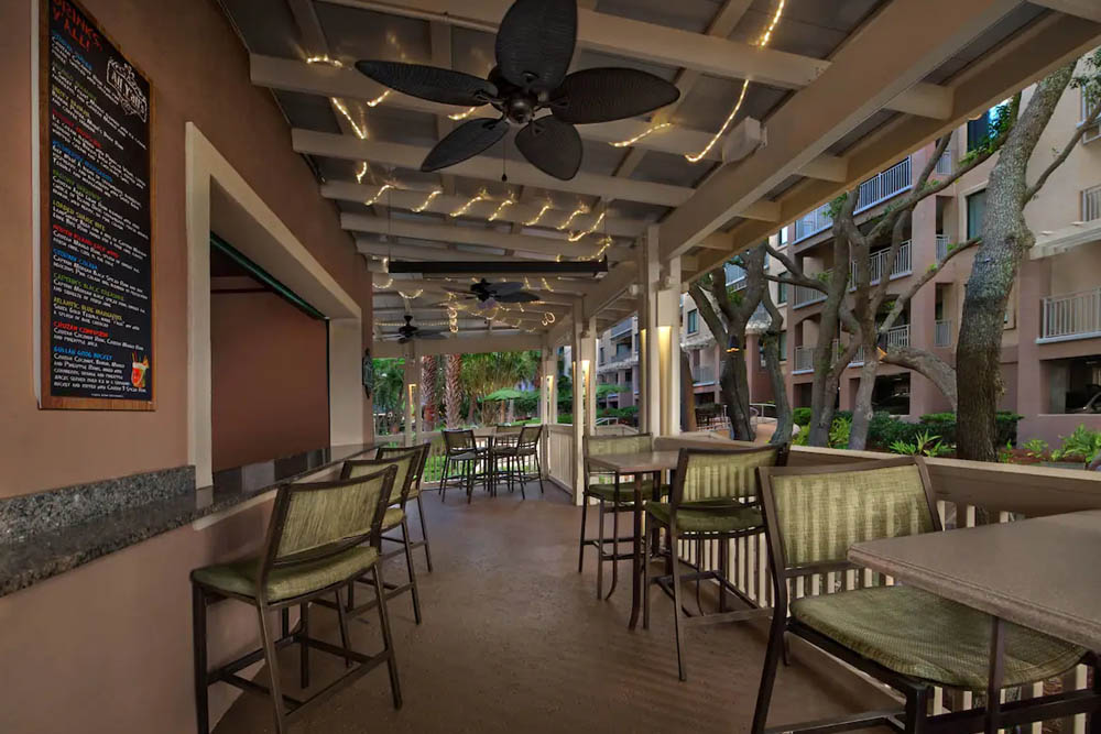 Outdoor seating at All Yalls Bar and Grill at the Marriott Barony Beach Club Resort in Hilton Head 1000