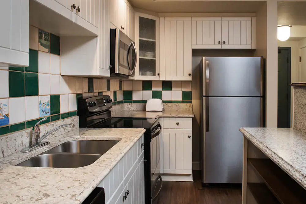 Full size kitchen in the 1 Bedroom Villa at the Disney Hilton Head Resort 1000