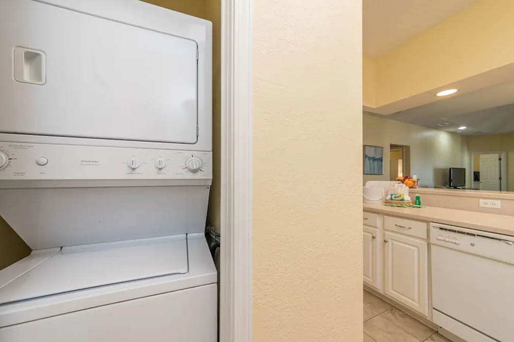 Laundry area in the Three Bedroom Villa East at Coral Sands Resort by Palmera in Hilton Head 1000