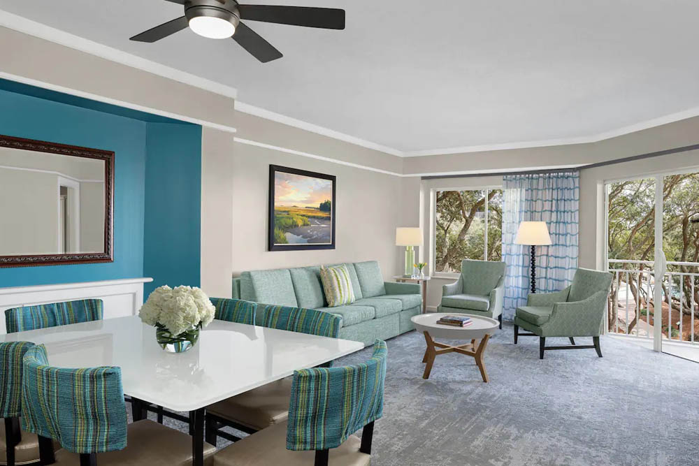 Dining Room and Living Room in the two bedroom villa at the Marriott Grande Ocean Resort in Hilton Head Island 1000