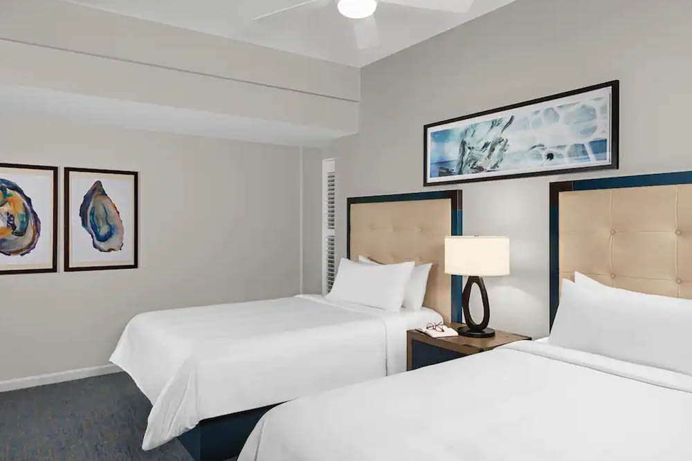 2nd Bedroom with 2 queen beds in the 2 Bedroom Villas at the Marriott Harbour Club in Hilton Head 1000