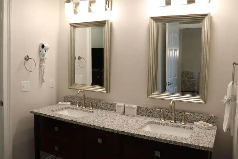 Master Bathroom Double Sink in the Senior One Bedroom Villa at Coral Sands Resort by Palmera in Hilton Head 1000